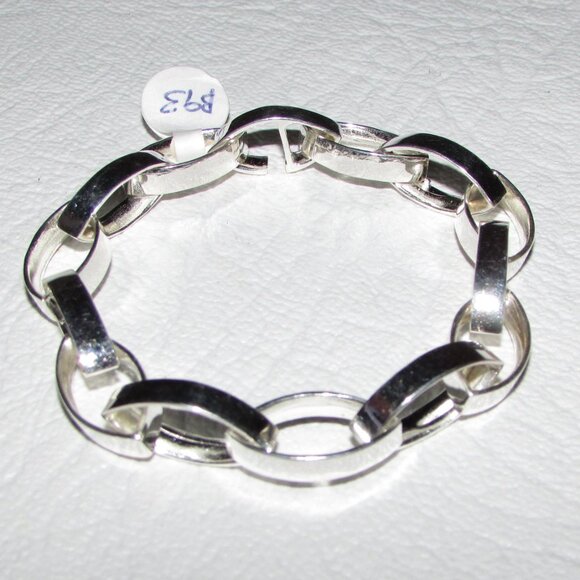 Silver Wide Pointed Oval Link Toggle Bracelet - NEW - Picture 8 of 9